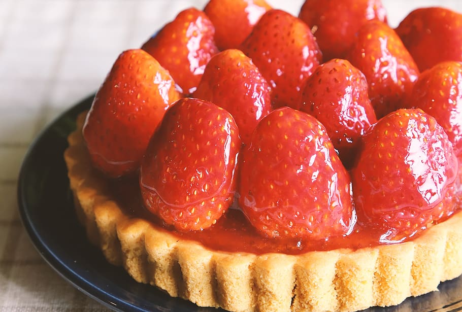 strawberry tart, cake, dessert, sweet, food, fruit, delicious, HD wallpaper
