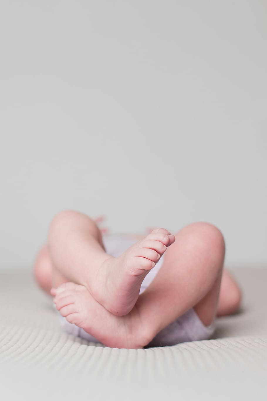 baby on bed, indoors, one person, copy space, human body part HD wallpaper