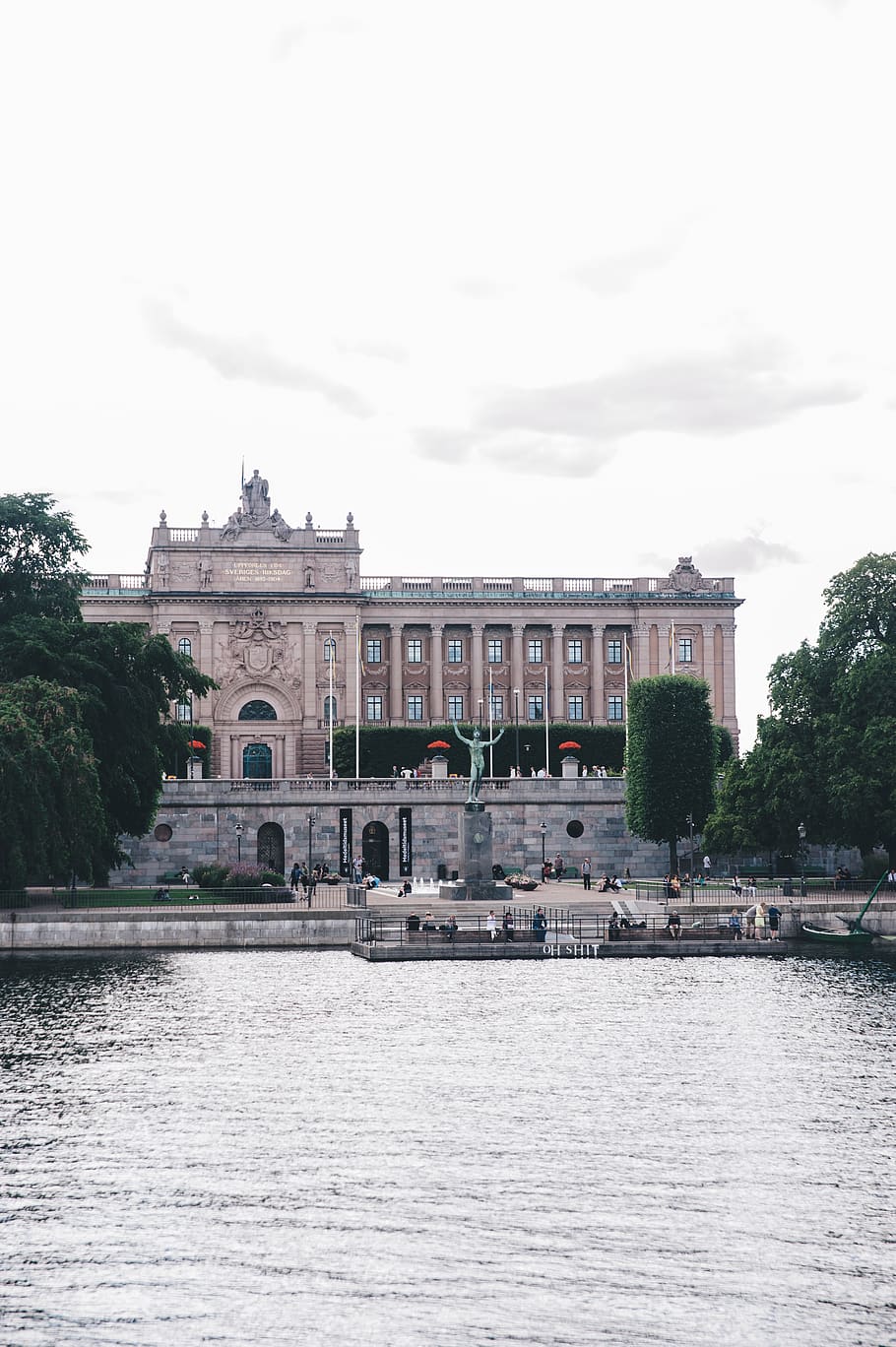 water, building, campus, architecture, urban, city, town, outdoors HD wallpaper