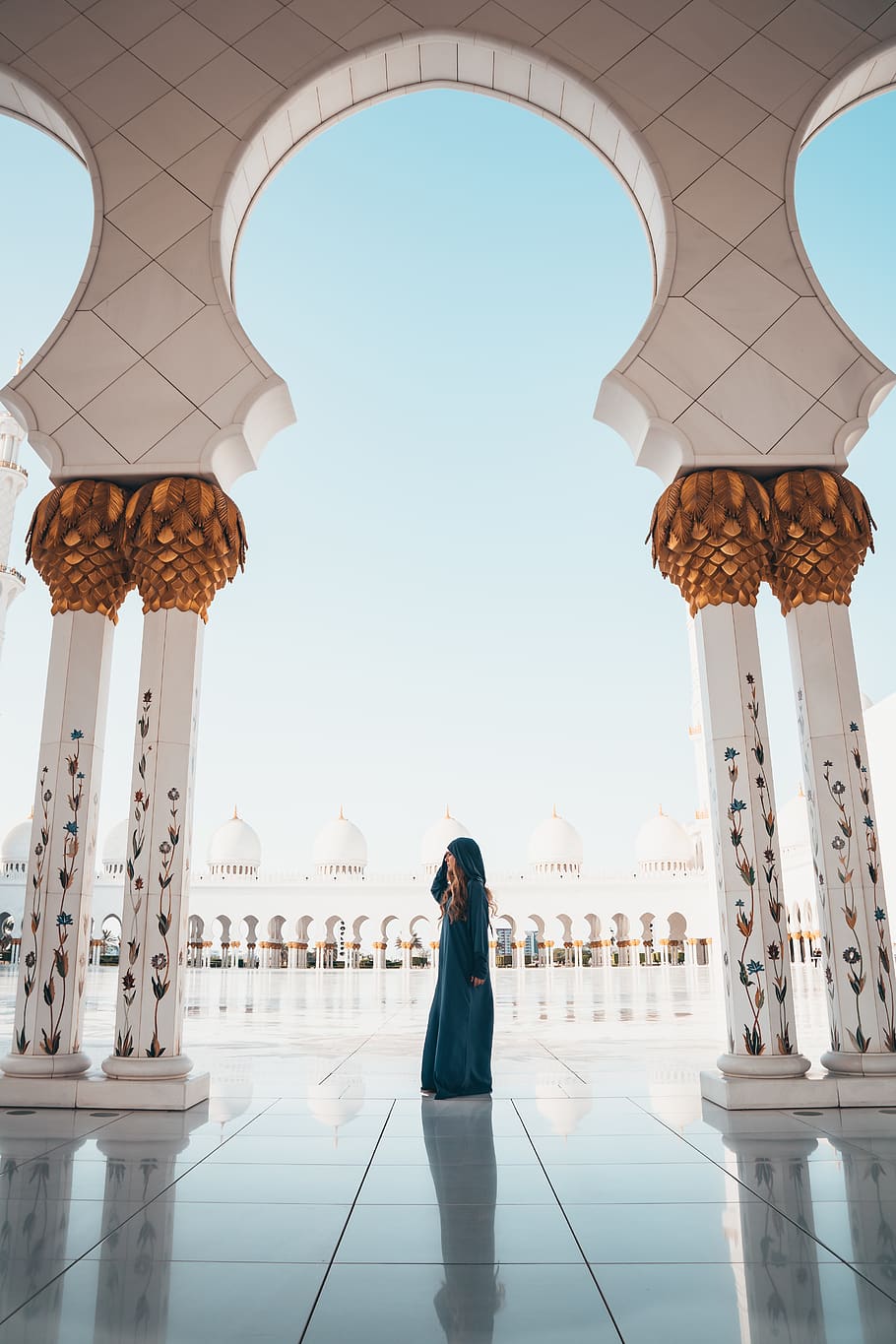 Photo of Woman Wearing Blue Coat, abaya, Abu, ancient, architecture HD wallpaper