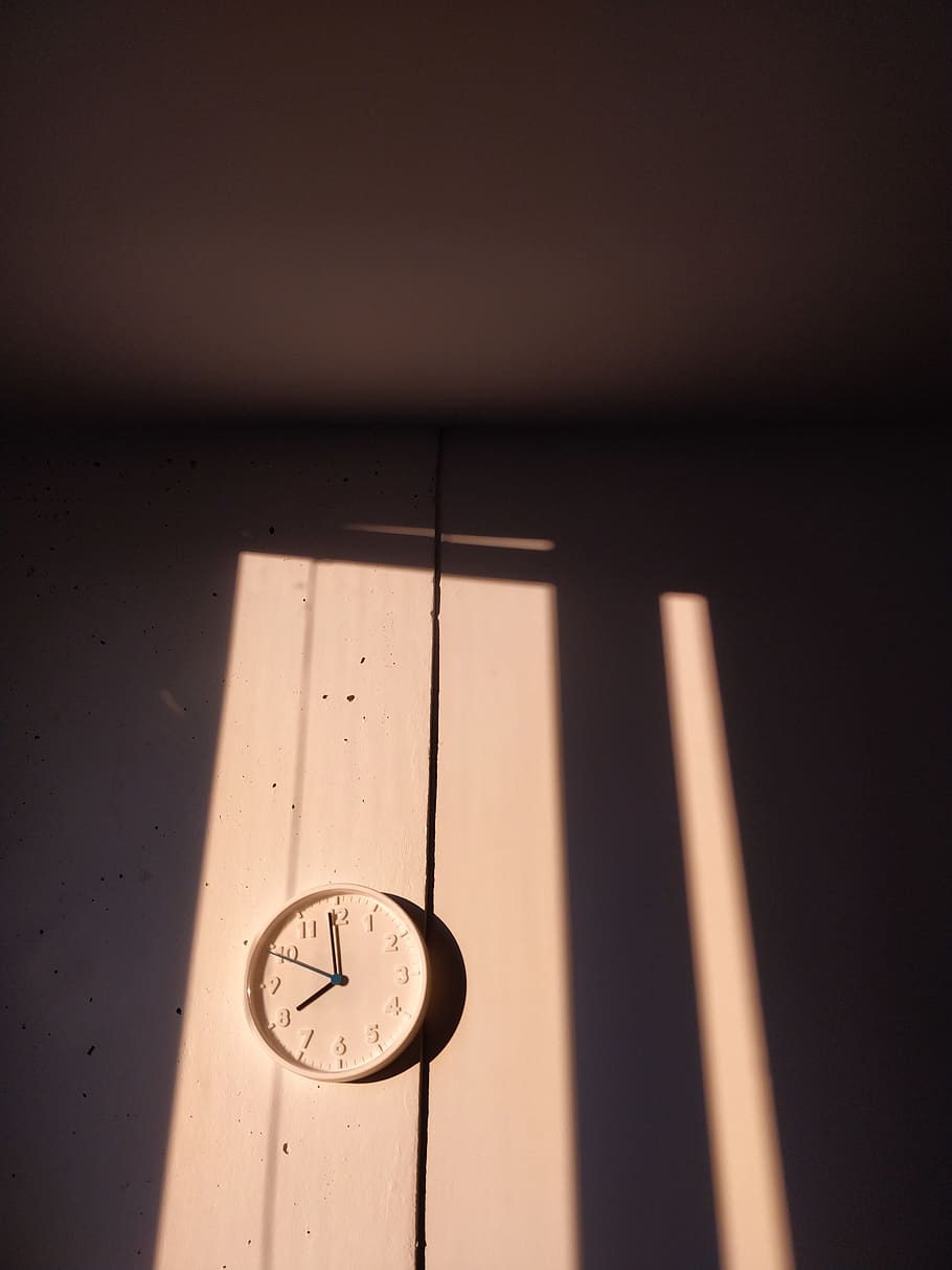 Clock at 8:00, Analogue, antique, classic, clock face, light HD wallpaper