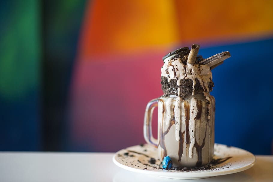 ice cream mug on table, sweet food, food and drink, dessert, indulgence HD wallpaper