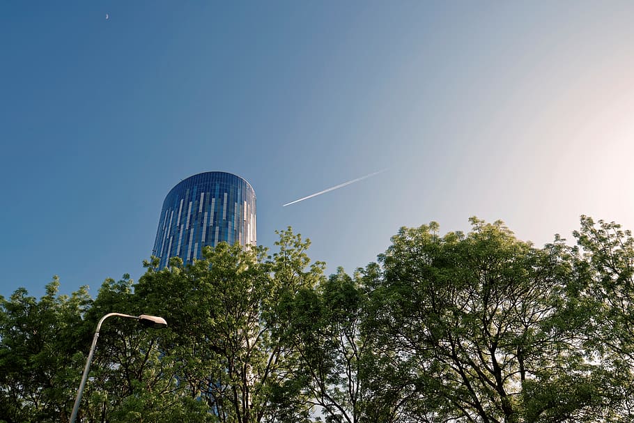 Low Angle Photography of High Rise Building, blue sky, daylight HD wallpaper