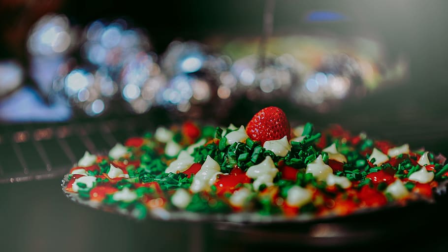 Close-up Photography of Salad, blur, delicious, dinner, dish HD wallpaper