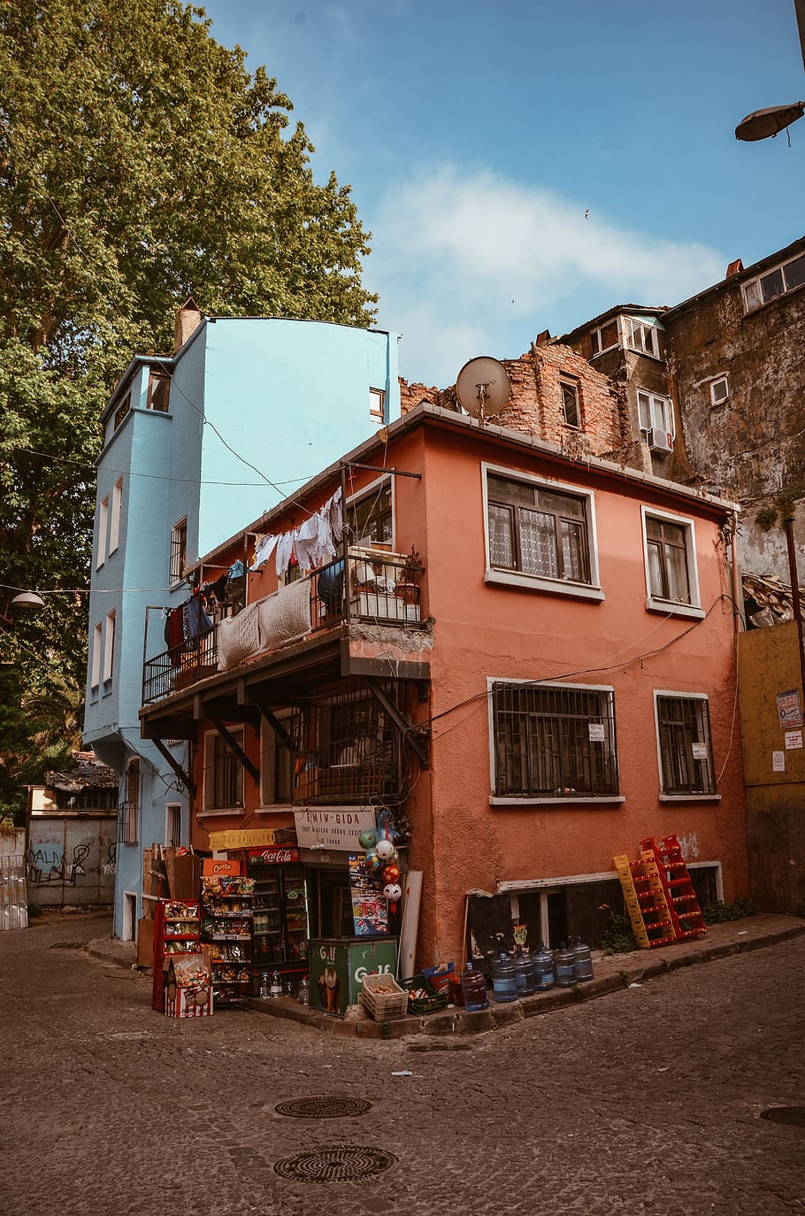 Store Beside Trees, architecture, balcony, buildings, daylight HD wallpaper