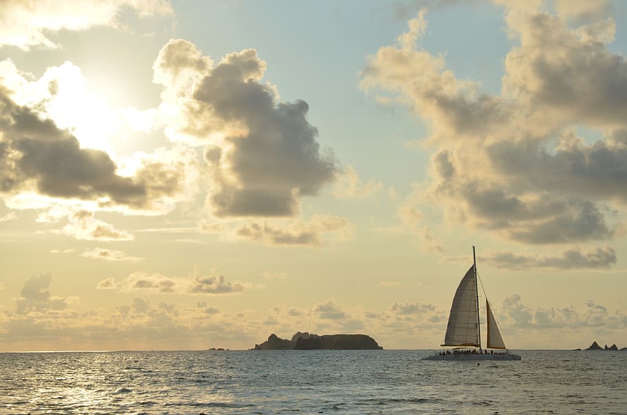 sunset, beach, ocean, sailboat, clouds, sky, landscape, sea HD wallpaper