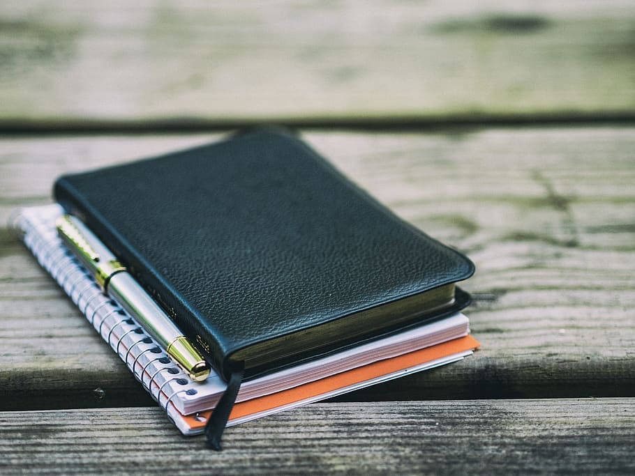 Note books on a wooden deck., text, diary, pen, fountain pen HD wallpaper