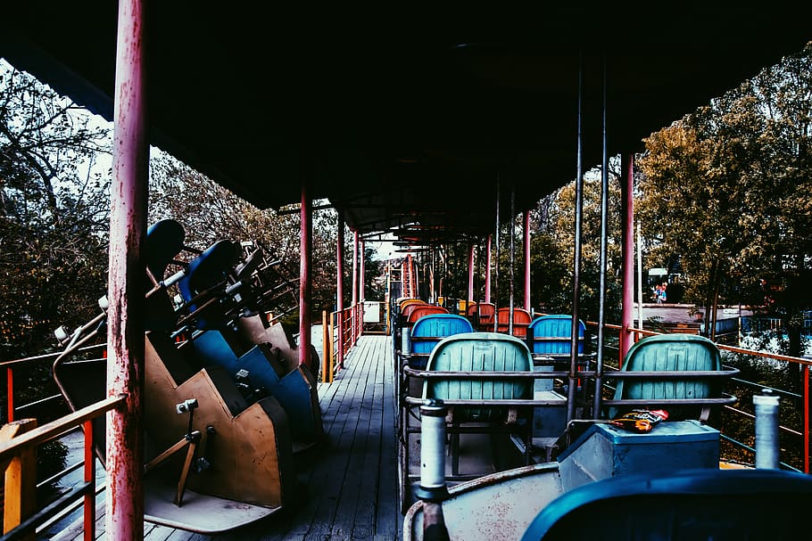 baku-azerbaijan-carousel-park.jpg