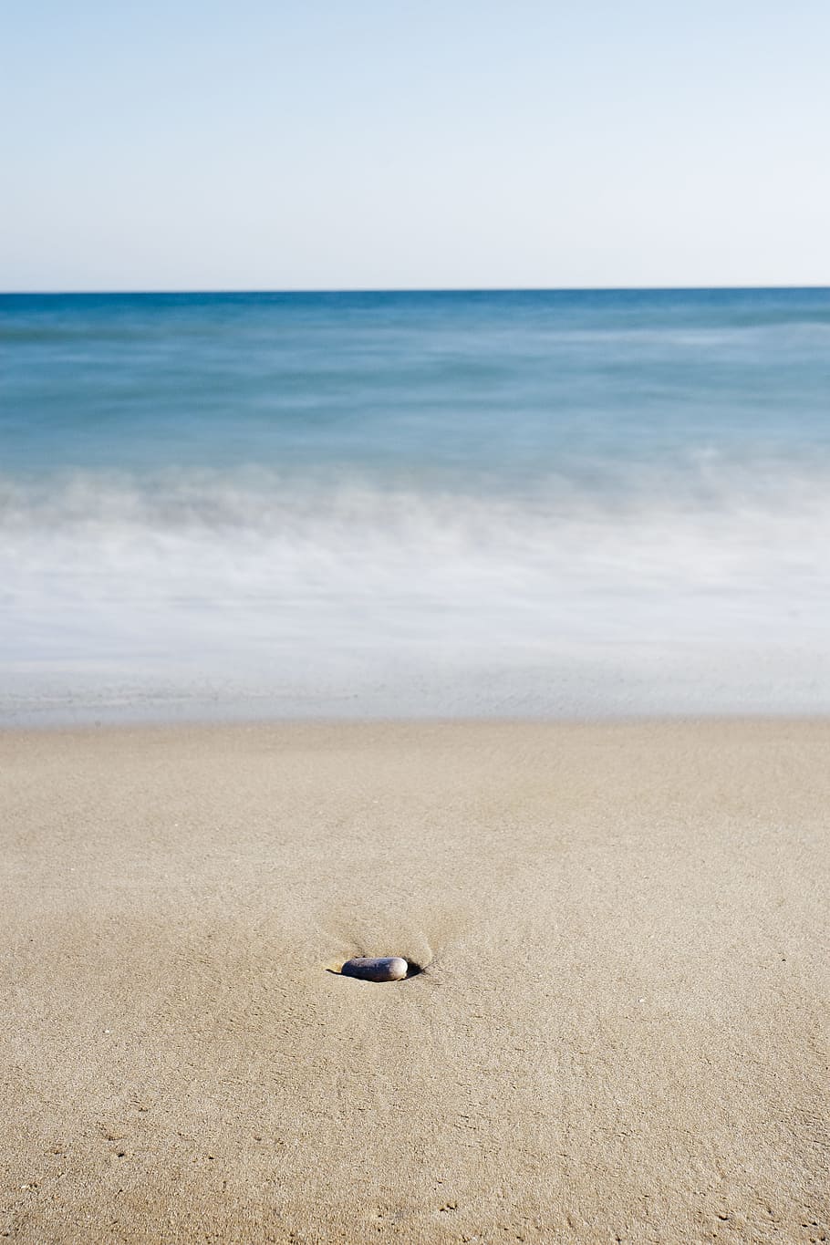 seashore during daytime, ocean, beach, wave, water, long exposure HD wallpaper