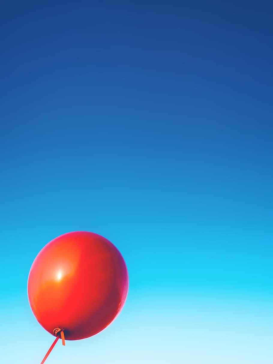 red, balloon, blue, sky, objects, copy space, flying, no people HD wallpaper