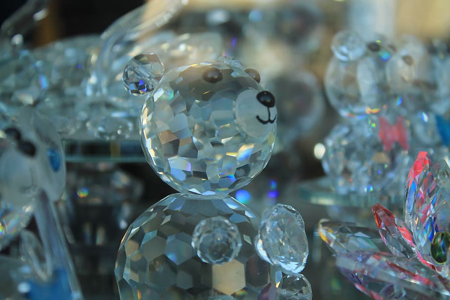 bulgaria, sofia, bear, figurine, sweet, glass, figure, light HD wallpaper