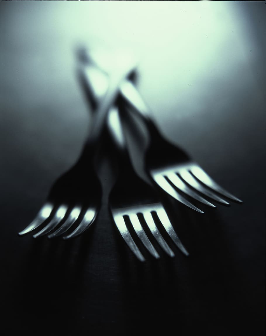 forks, utensils, dark, kitchen utensil, close-up, household equipment HD wallpaper