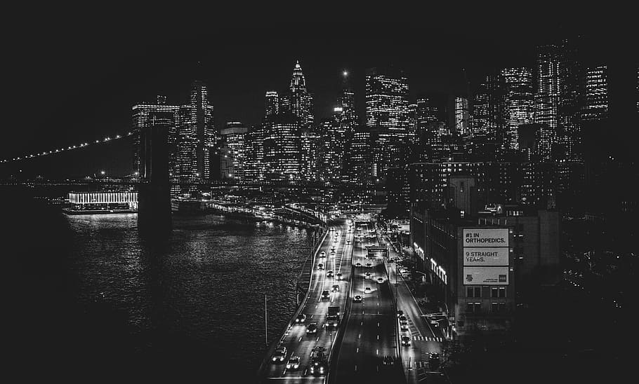 grayscale aerial photography of downtown Manhattan, black and white