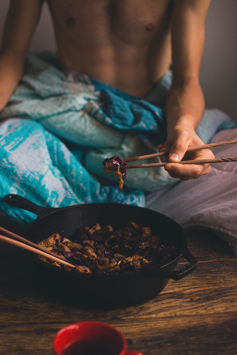 man using chopstick with meat, person, human, finger, clothing HD wallpaper
