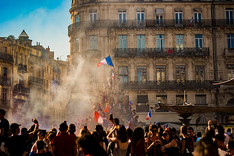 people waving flag of France near building, crowd, smoke, french HD wallpaper