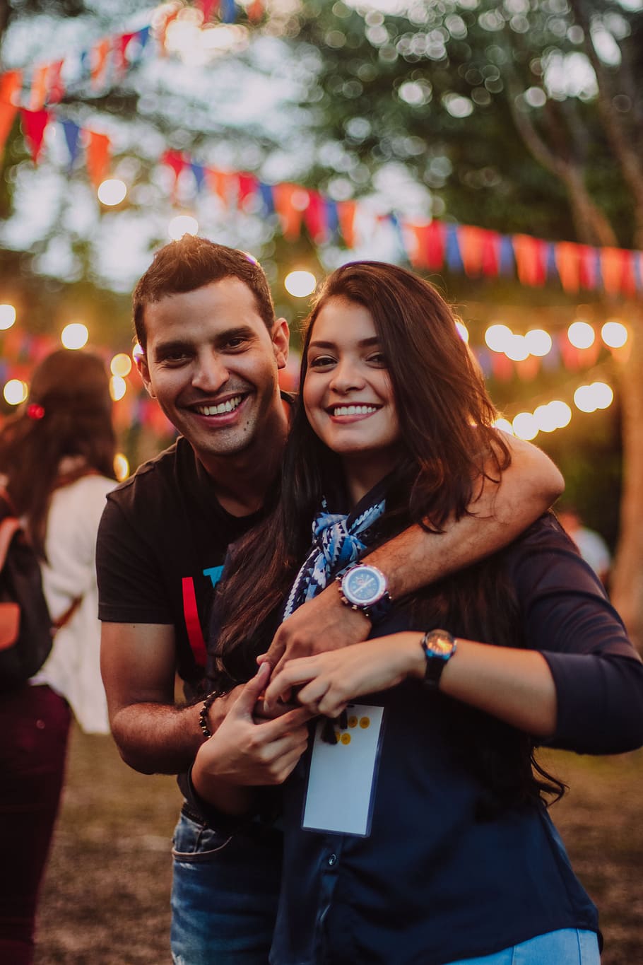 Man Wearing T-shirt, affection, bokeh, celebration, couple, enjoyment HD wallpaper