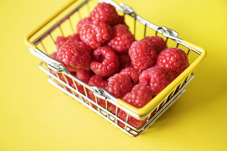 Raspberries, bright, bunch, close-up, colors, delicious, food HD wallpaper