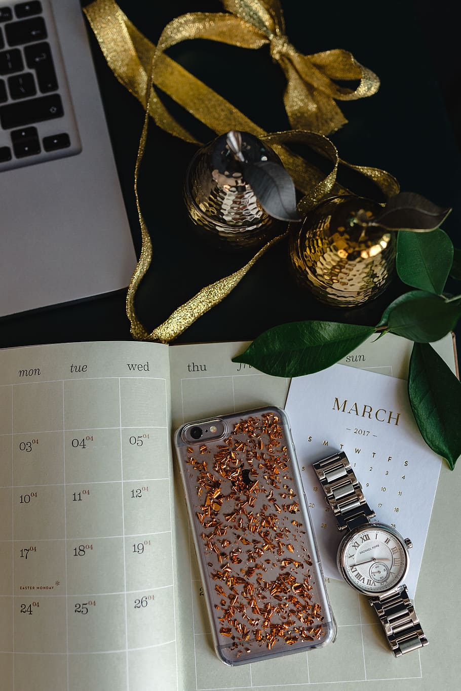 Home office desk with Macbook, iPhone, calendar, watch & organizer HD wallpaper