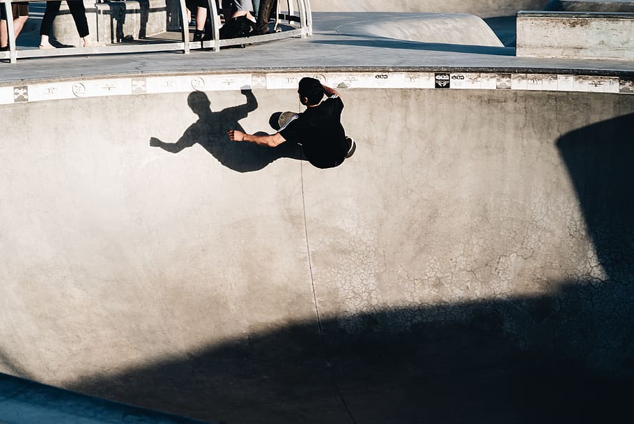 man skating during daytime, full length, skateboard park, men HD wallpaper