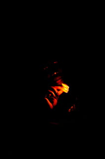 Man Holding Matchstick, black background, burn, burning, burnt HD wallpaper