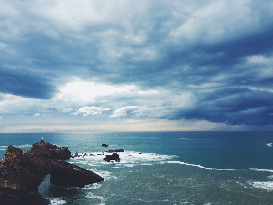 Aerial Photography of Isle Near Body of Water, clouds, cloudy HD wallpaper