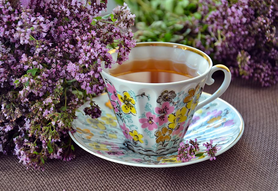 Photo of White-pink-and-yellow Ceramic Mug and Saucer, aroma HD wallpaper