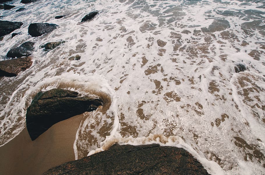 coast, crash, wave, foam, sea, ocean, water, sand, gradient HD wallpaper