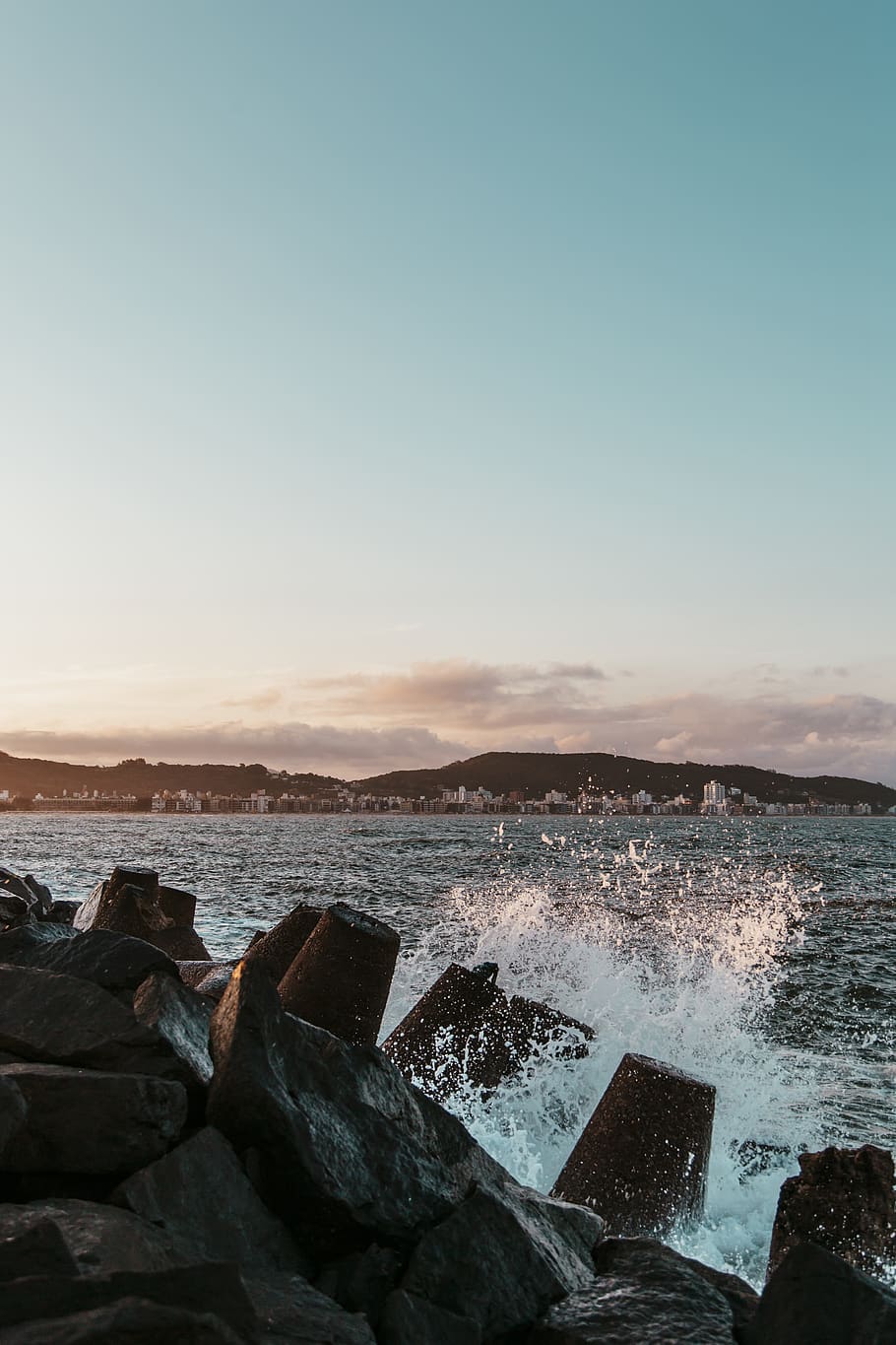 Waves Crashing, dawn, ocean, rocks, sea, seascape, splash, stones HD wallpaper
