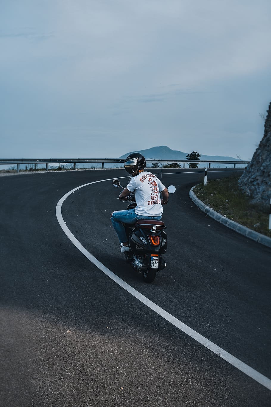 man riding on motorcycle, vehicle, transportation, road, scooter HD wallpaper