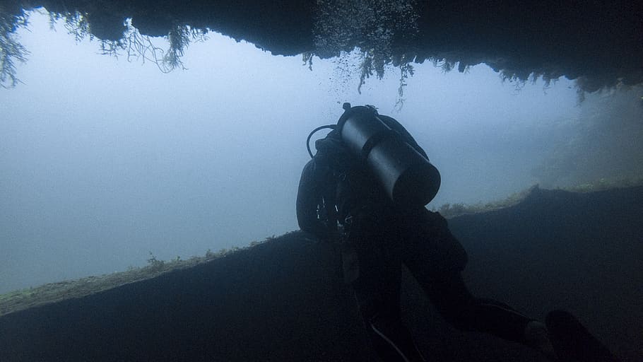 person underwater, adventure, one person, scuba diving, exploration HD wallpaper