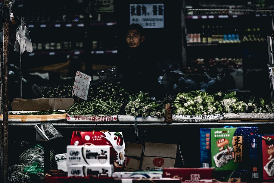 man in vegetable store, market, person, human, shop, plant, car, HD wallpaper