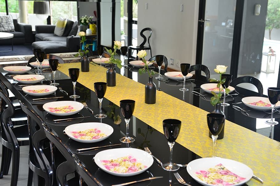 dining, dining room table, dinner table, family, gathering HD wallpaper