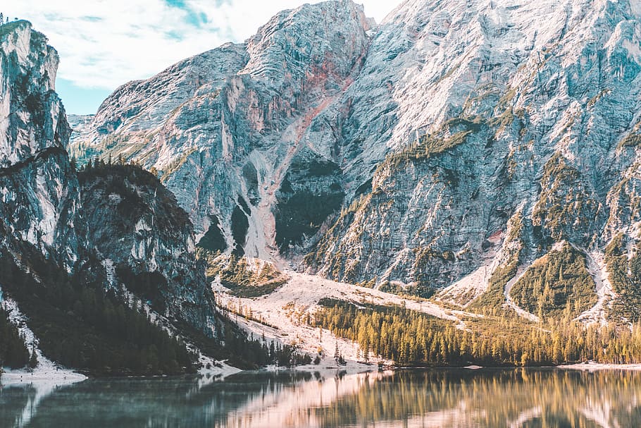 Beautiful Scenery Over the Lake Braies, Dolomites, autumn, braies lake