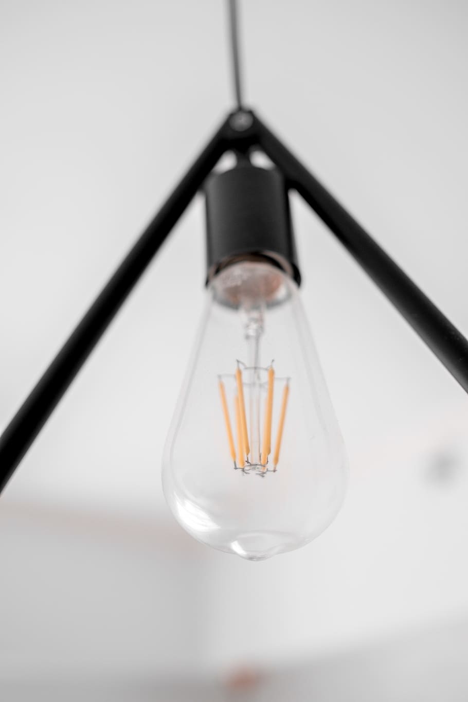 pendant lamp, light, lightbulb, portrait, interior, minimalist HD wallpaper
