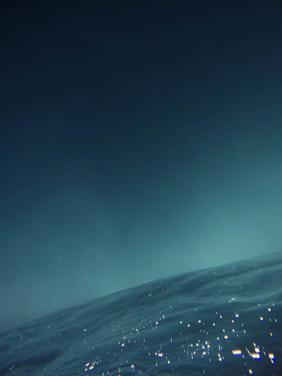 water, floating, abstract, blue, green, sunlight, sun rays HD wallpaper