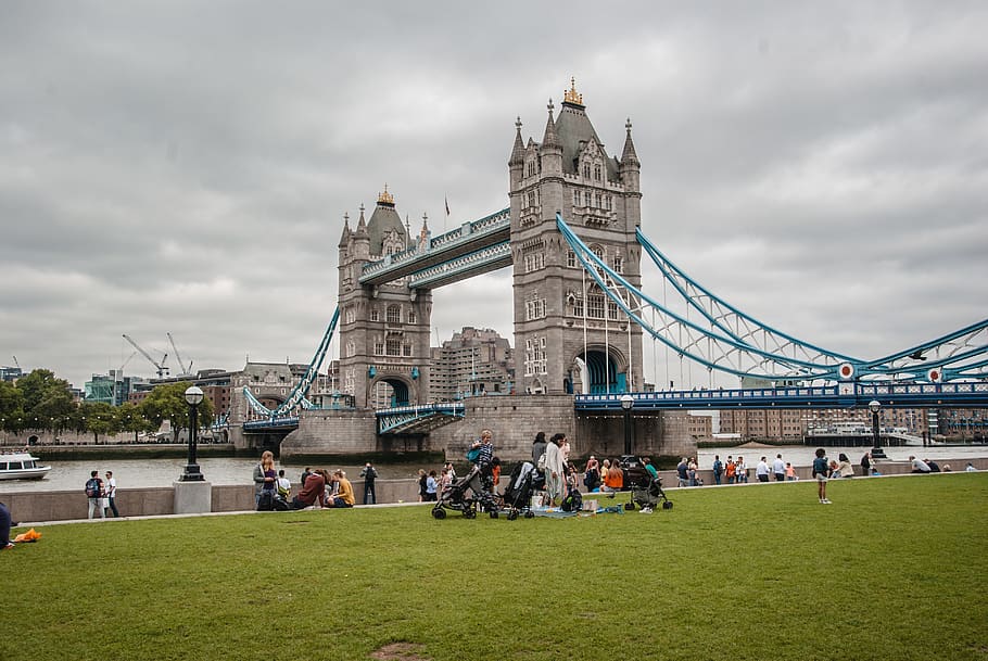 Group of People Near Tower Bridge, architecture, building, city HD wallpaper
