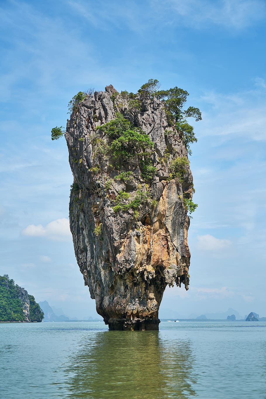 Gray Rocky Islet, day, idyllic, landscape, ocean, scenic, sea HD wallpaper
