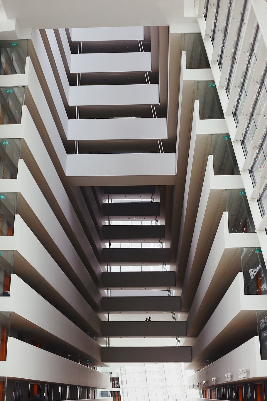 white building, staircase, architecture, office building, marina bay sands HD wallpaper