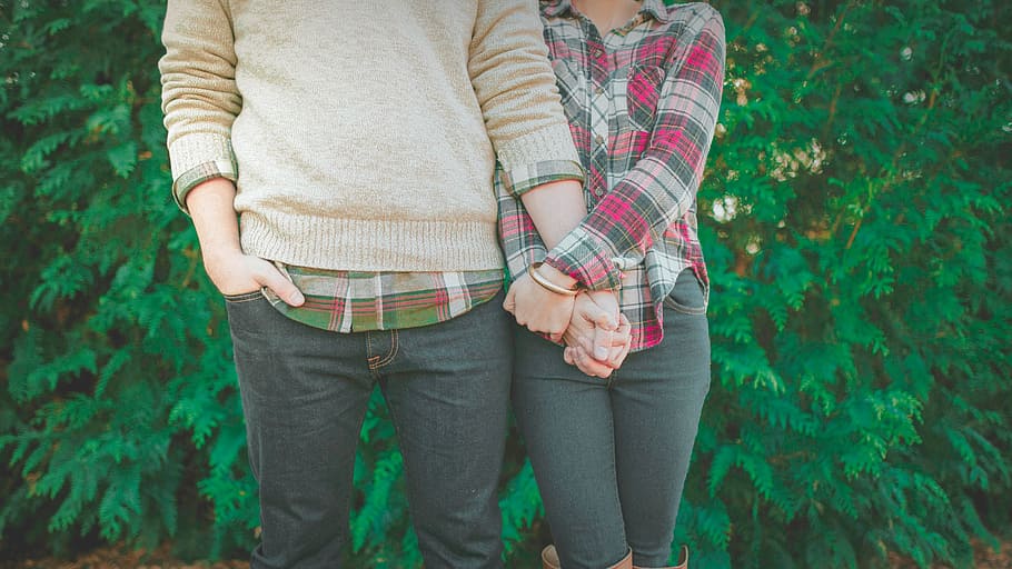couple, holding, hands, romantic, love, woman, male, female HD wallpaper