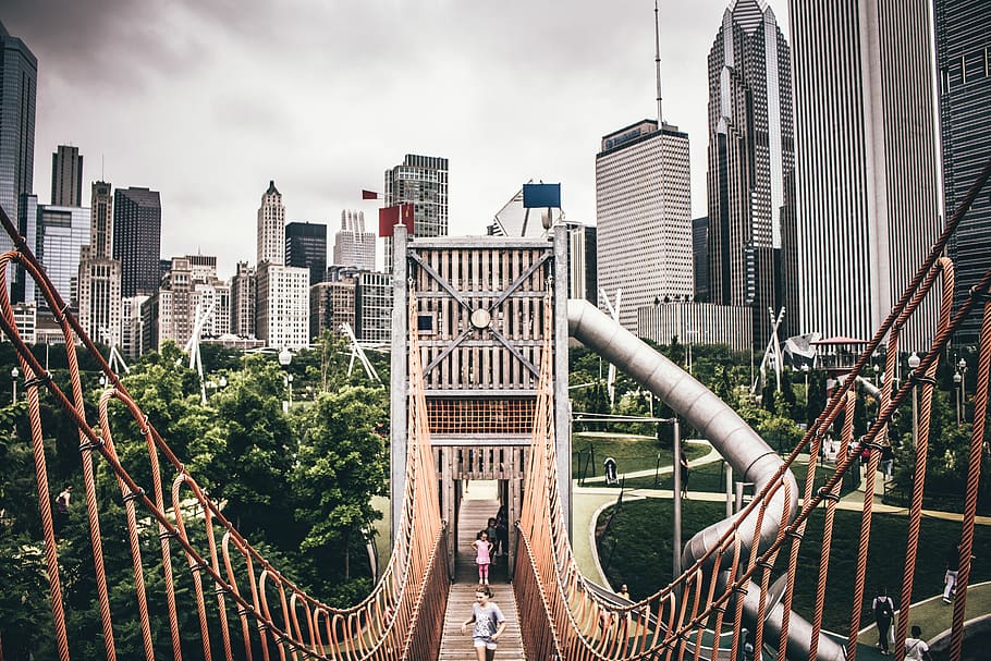 two people jogging on bridge, building, chicago, urban, city HD wallpaper