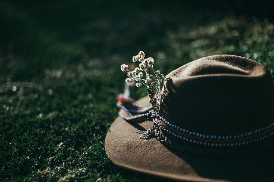 brown fedora hat on grass field, clothing, plant, nature, no people HD wallpaper