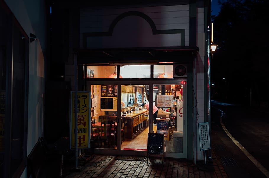 opened store, kiosk, shop, lighting, meal, food, deli, pub, cafe HD wallpaper