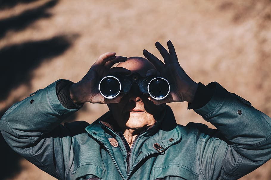 man using binoculars, elderly, looking, action, hobby, portrait HD wallpaper