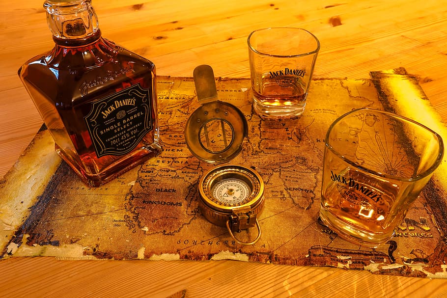 compass, a map, glass, drink, table, indoors, alcohol, bottle, HD wallpaper