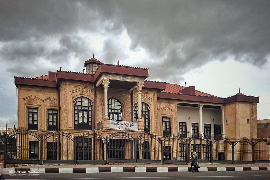 brown concrete building, person, human, architecture, zanjan HD wallpaper