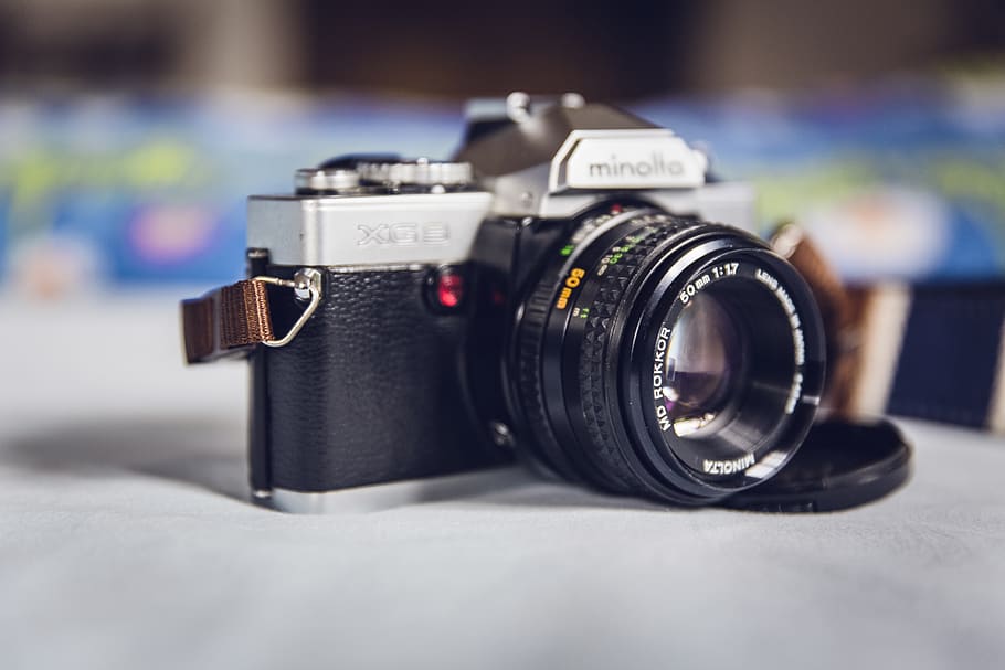 Minolta Grey and Black Mcla on Grey Table, camera, lens, macro HD wallpaper