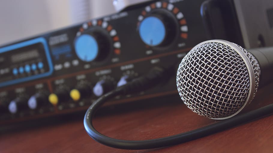 Tilt Shift Photography of Microphone, Ampfiller, blur, close-up HD wallpaper