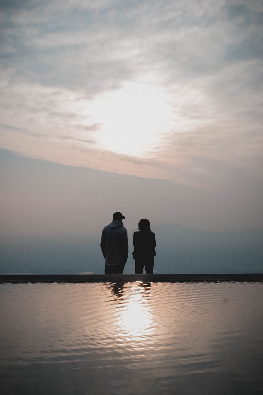 sunset, couple, sky, water, two people, beauty in nature, togetherness HD wallpaper