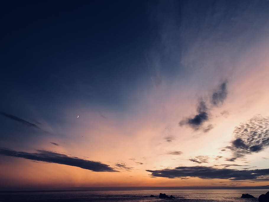 Sky During Sunset, backlit, beach, dawn, dusk, horizon, nature HD wallpaper