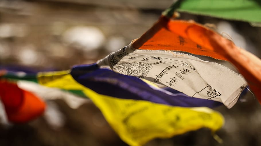 symbol, flag, bottle, compass, racket, tennis racket, beverage HD wallpaper
